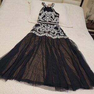 Evening dress, Black and White